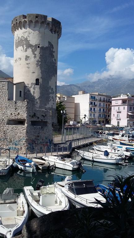 Casa Vacanze Torre Di Mola Formia Exterior photo